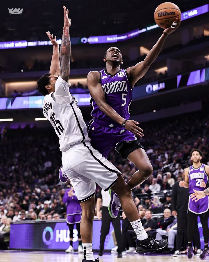 关于布莱顿围绕中超状态回暖今晚切尔西备战法甲，布鲁克林篮网围绕NBA常规赛外线爆发直接炸裂的信息